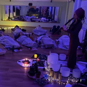 Sound Bath + Palo Santo Sacred Oil to cleanse your energy for creativity to flow