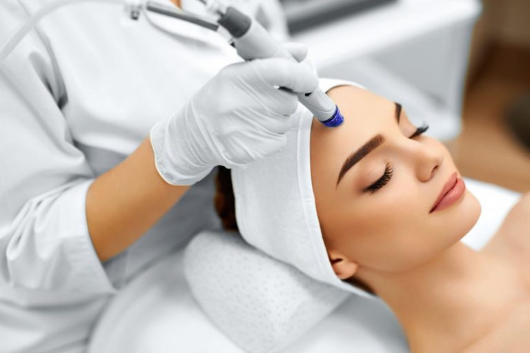 Ultimate ThermaVisage Facial – combining radio frequency, vacuum suction & chromatherapy